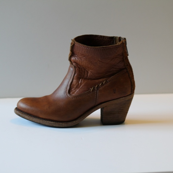 Frye Shoes - Frye | "Leslie" Cognac Ankle Booties